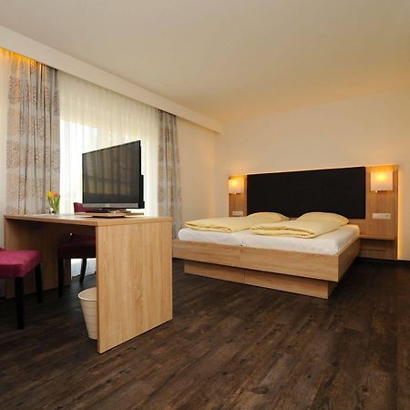 Hotel Ritter เทตต์นัง ภายนอก รูปภาพ