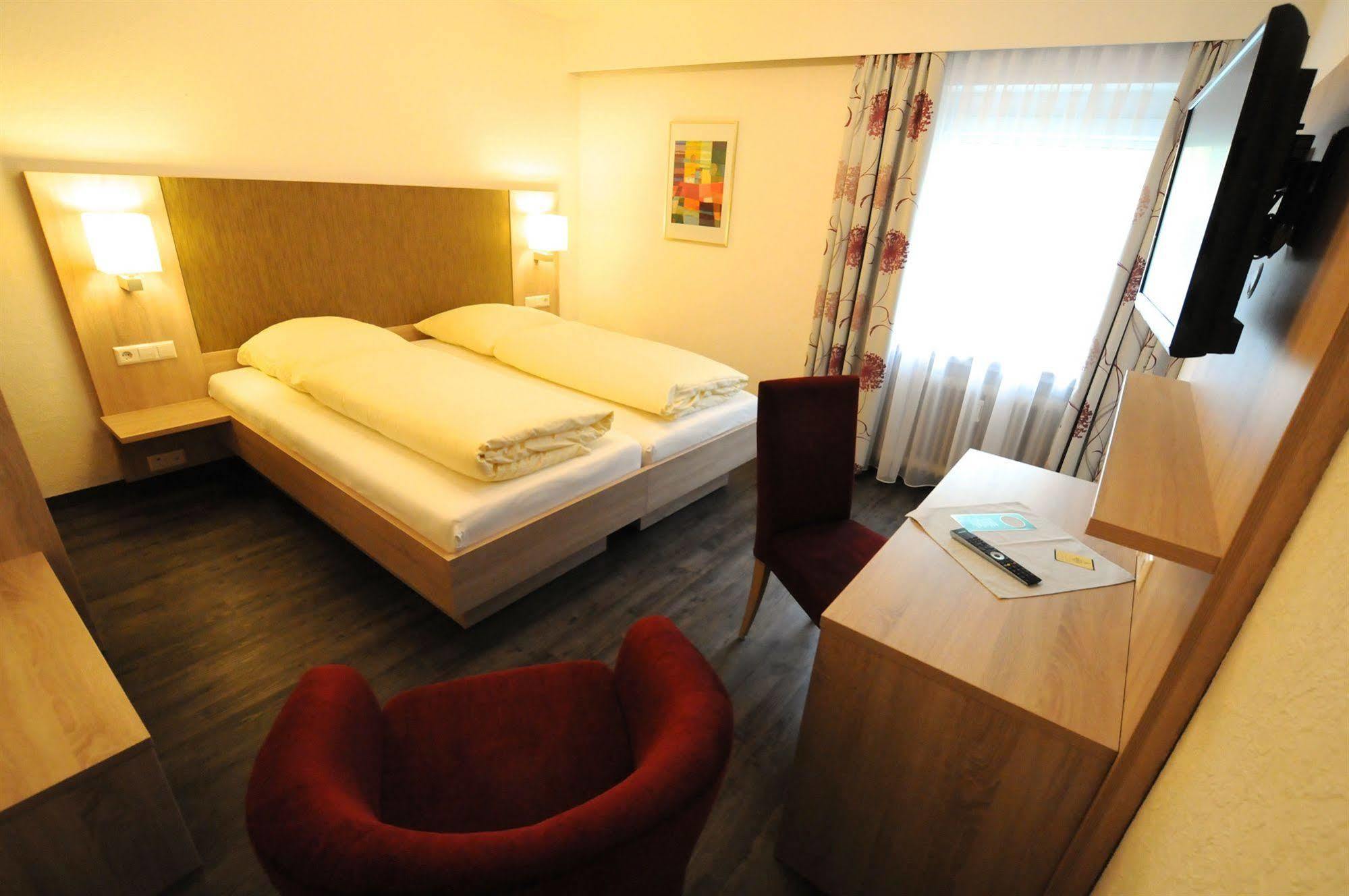 Hotel Ritter เทตต์นัง ภายนอก รูปภาพ